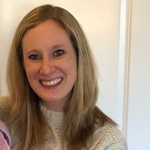 Meet your Posher, Cassandra